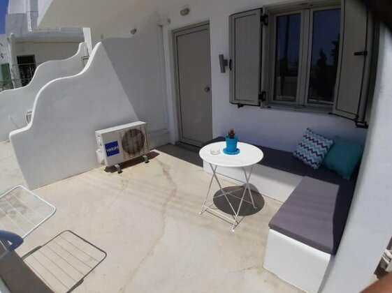 Thea Serifos - Photo3