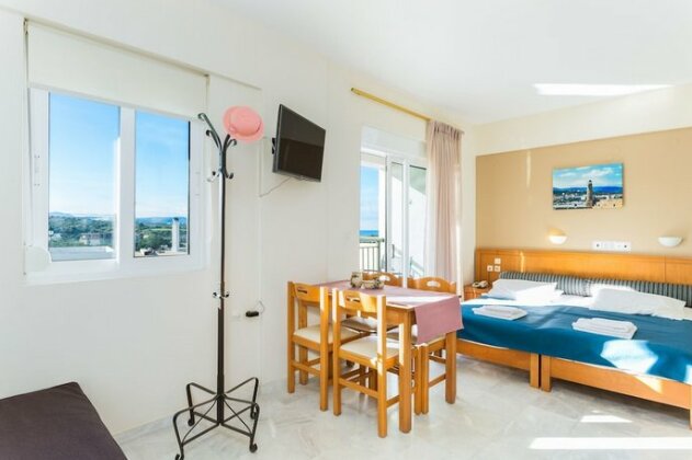 Radamanthy's Hotel Apartments - Photo5