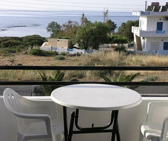Flisvos Apartments - Photo2