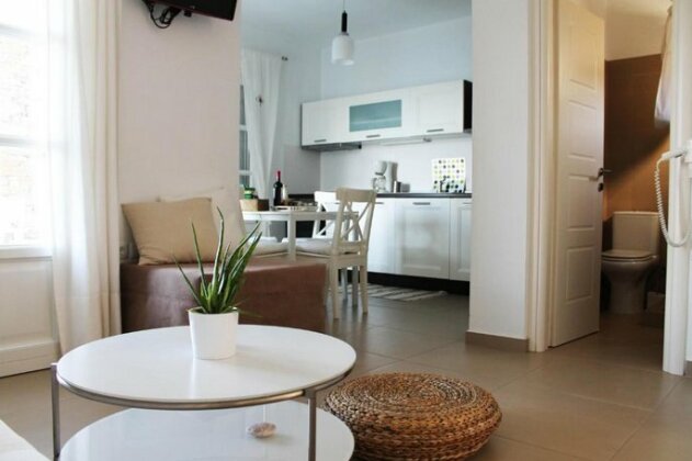 Akrotiraki Apartments - Photo2