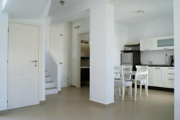 Akrotiraki Apartments - Photo3