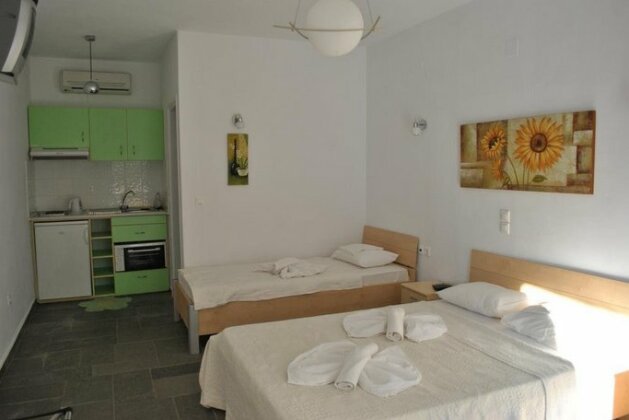 Alyki Pension - Photo3