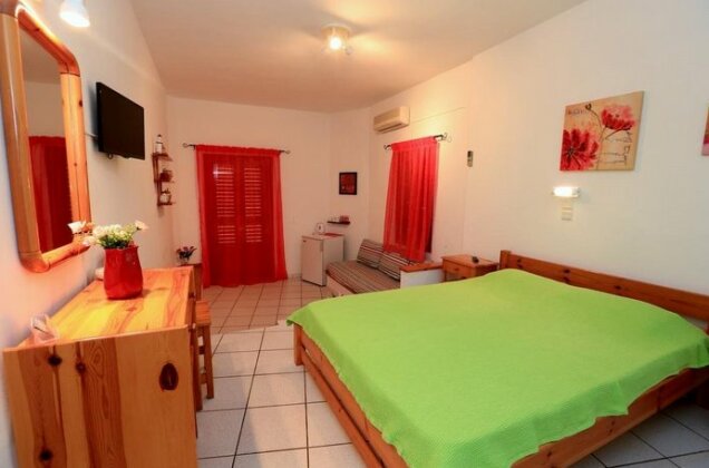Froudi Rooms - Photo4