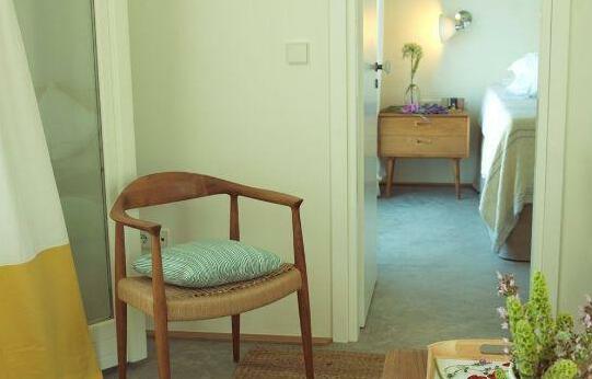 Kamaroti Suites Hotel - Photo5