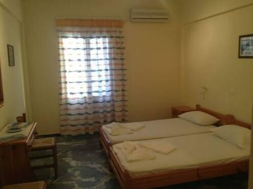 Meropi Rooms - Photo2
