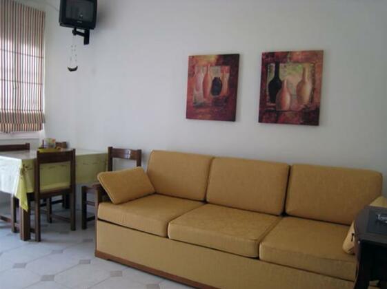 Pension Flora Rooms and Suites - Photo3