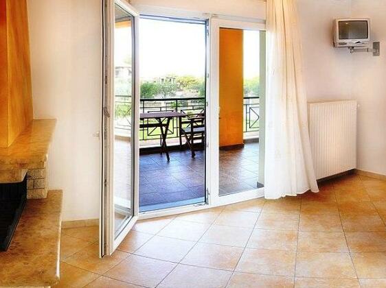 Alexandros Hotel Apartments - Photo3