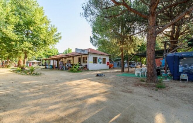 Camping Pitsoni - Photo2
