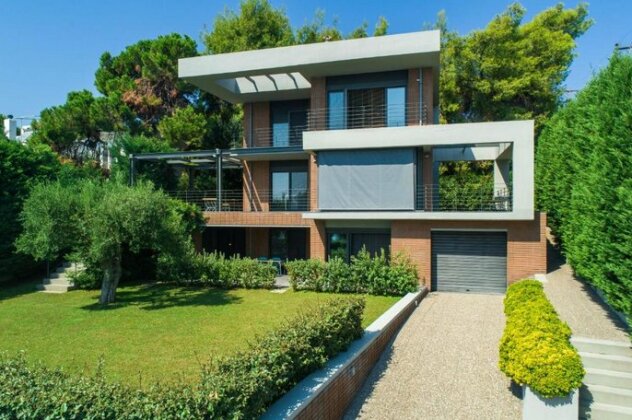 Elia Seafront Villa