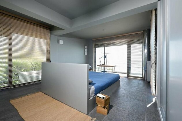 Elia Seafront Villa - Photo5