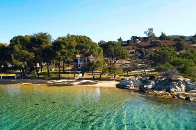 Filyra Private Beach Villa - Photo2