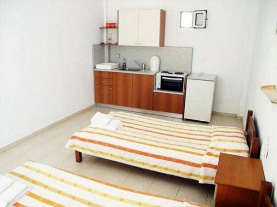 House Stella Studios & Apartments - Photo2