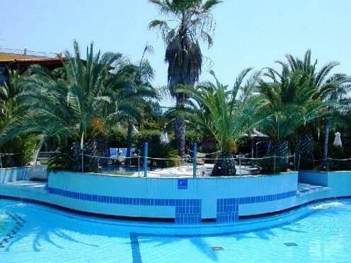 Lagomandra Hotel and Spa - Photo5
