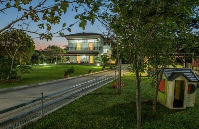 Linaraki Studios & Apartments