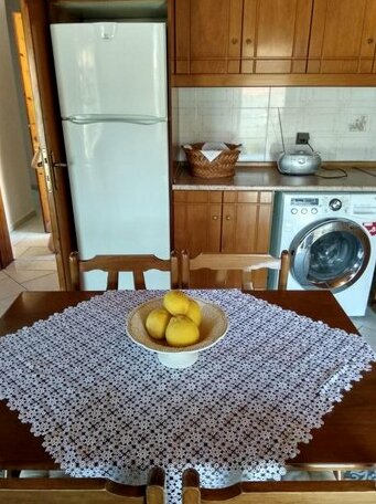 Papapoulios Apartment - Photo4