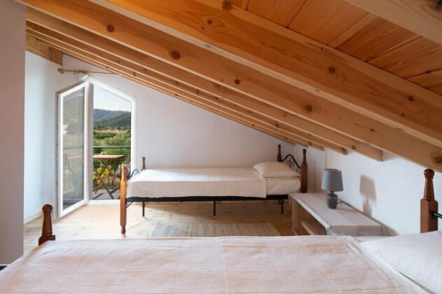 Pratsas House - Photo5