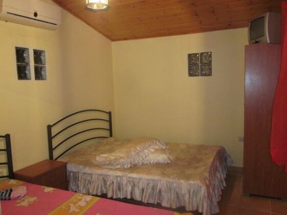 Rooms & Studios Christina - Photo5