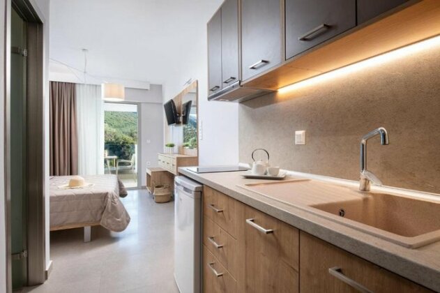 Sarti Premium Suites - Photo4