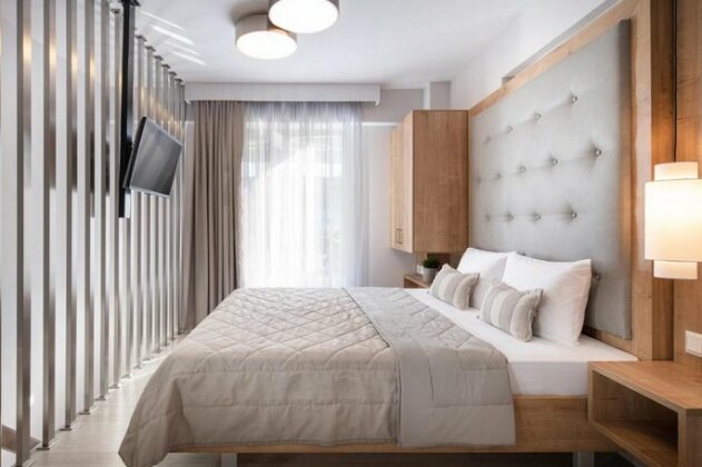 Sarti Premium Suites - Photo5
