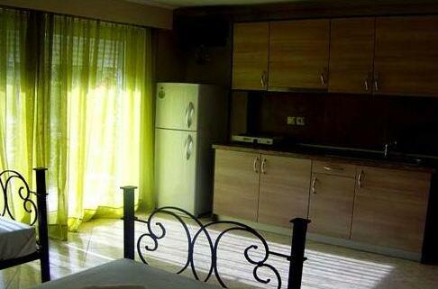 Sky Hotel - Photo4