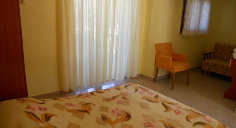 Studios Alexandros - Photo3