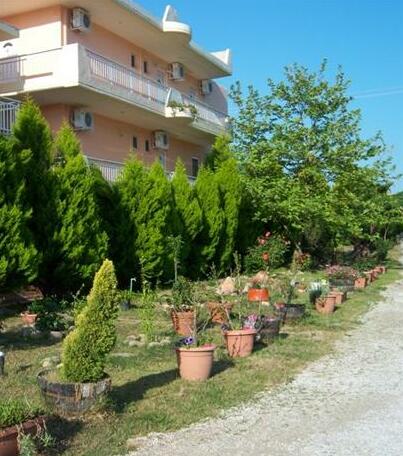 Vamvini Hotel