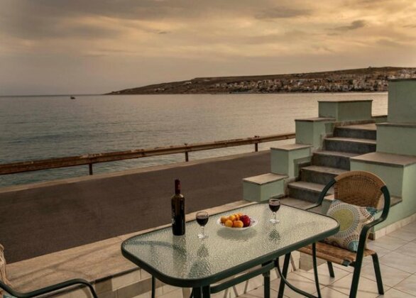 Sunrise Beachfront Apartment Sitia - Photo2