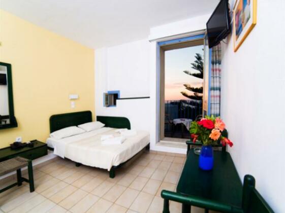 Scaleta Beach Hotel - Photo3