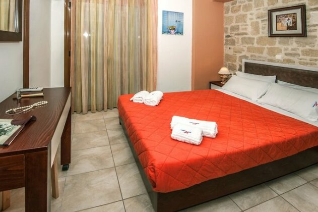 Stavromenos Villas - Photo3