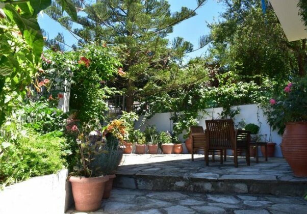 Annis House - Photo4