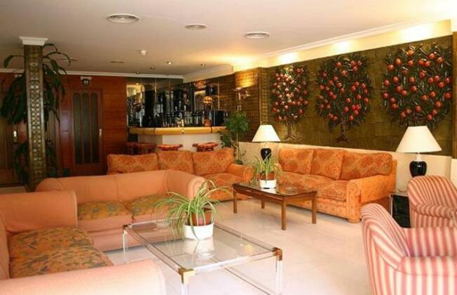 Helios Apartments Skiathos Town - Photo4