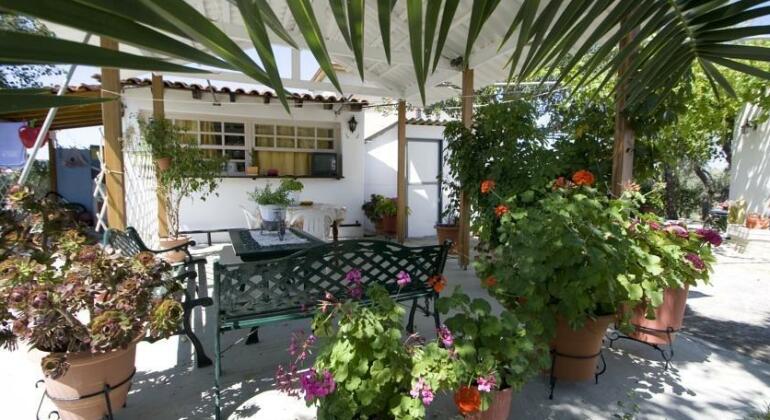 Philippos Studios - Photo2