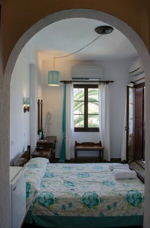 Elli Hotel - Photo2