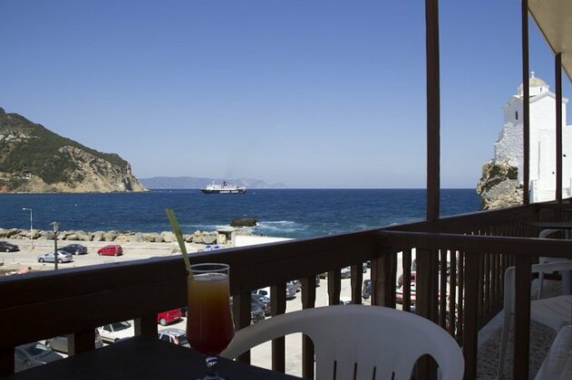 Georgios L - Photo2
