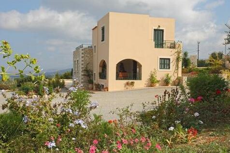 Reina Villa Crete - Photo2