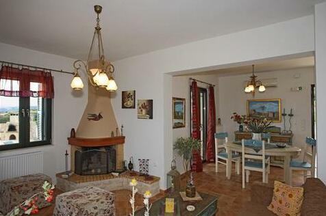 Reina Villa Crete - Photo5