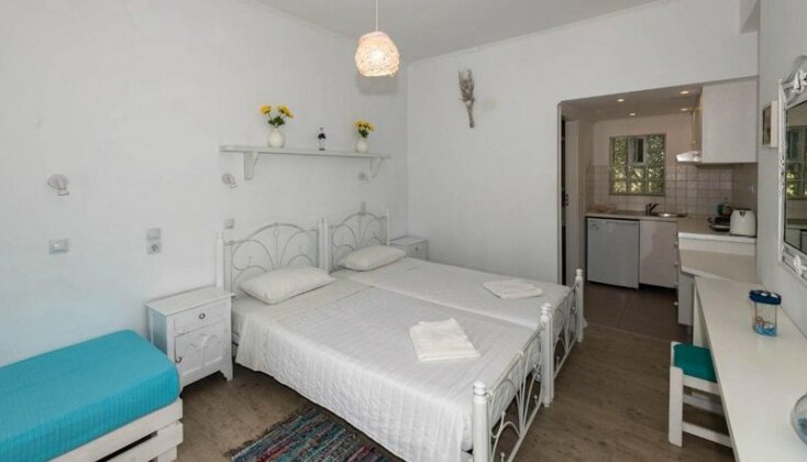 Galini Studios & Apartments - Photo3