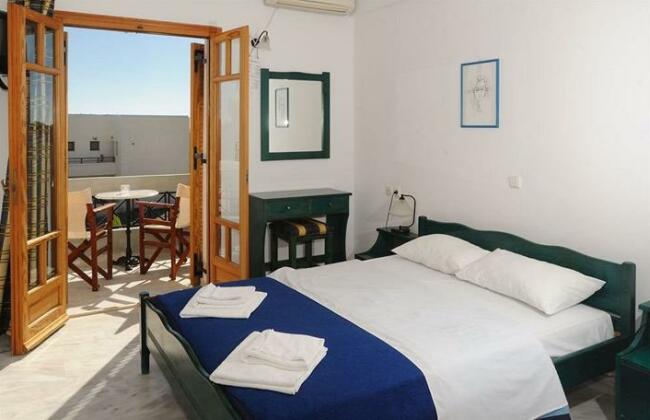 Idomeneas Apartments - Photo2