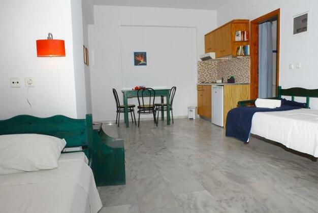 Idomeneas Apartments - Photo3
