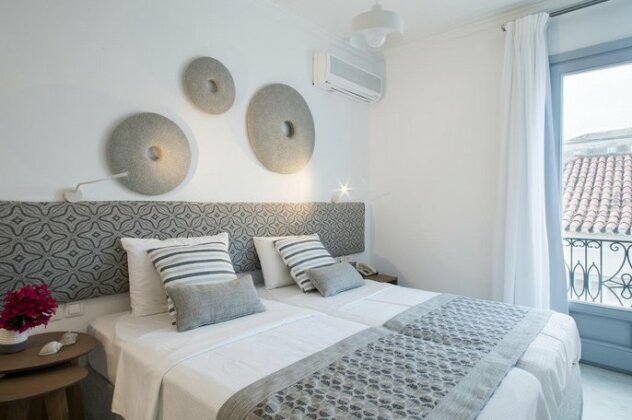 Klimis Hotel - Photo4