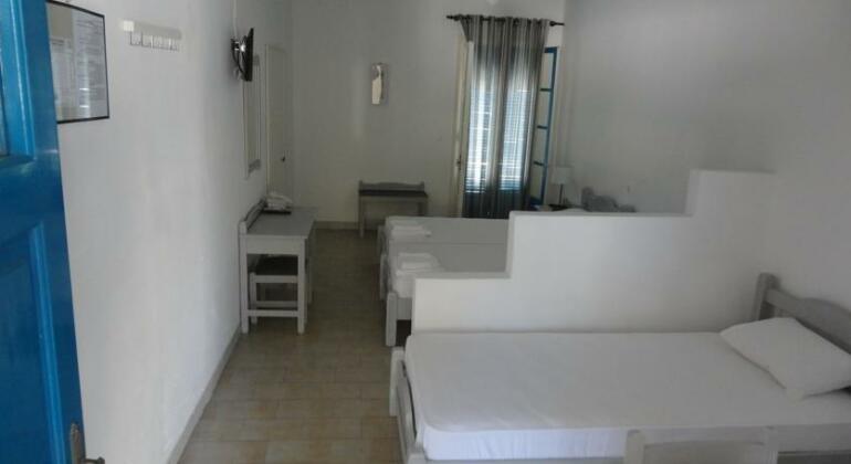 Lianos Hotel Apartments - Photo4