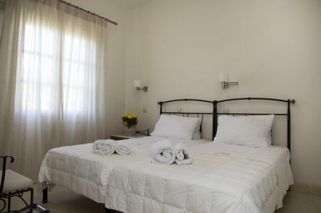 Mimoza Spetses - Photo4