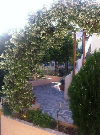 Theo Studios Spetses - Photo3