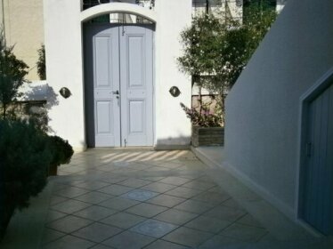 Theo Studios Spetses