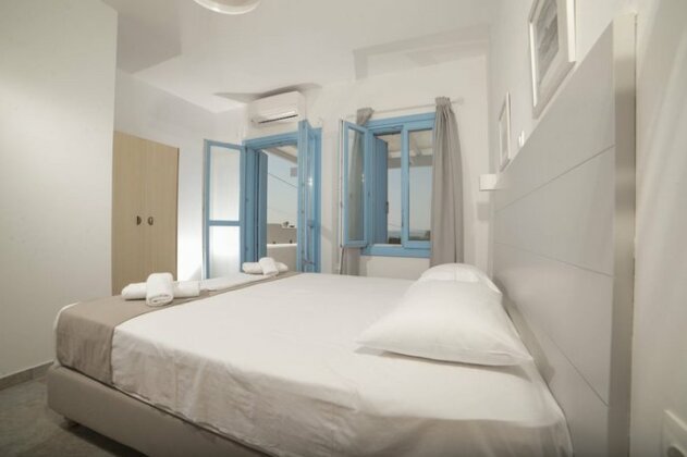 Almyra Guesthouse - Photo4