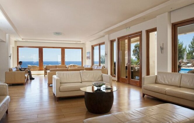 Alonissos Beach Bungalows And Suites Hotel - Photo4