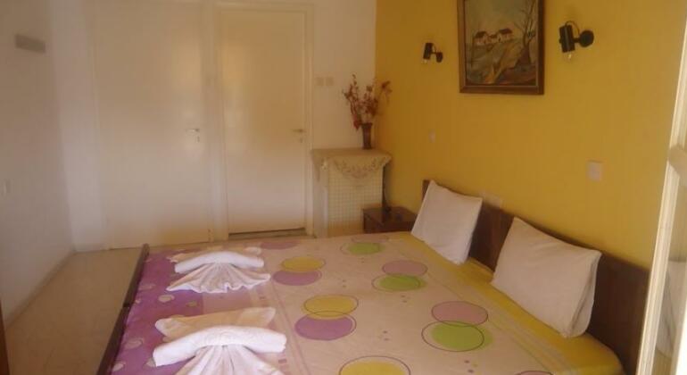 Eleni Rooms Patitiri - Photo3