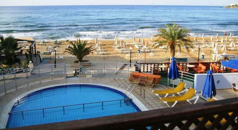 Eleni Beach - Photo5