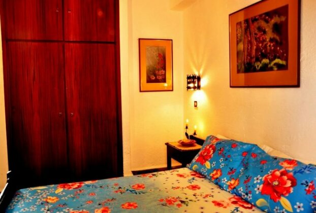 Heliotrope Apartments - Photo3