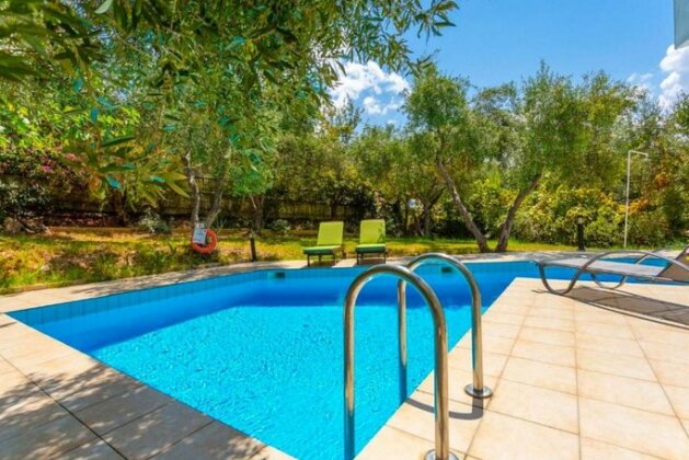 Villa Dimitra Stalos - Photo3